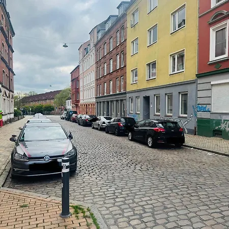 Kieler Hofquartier - Zentral Und Gemuetlich Wohnen Kiel